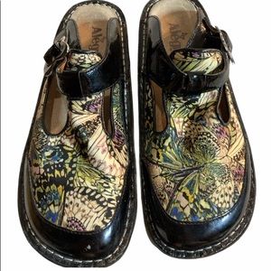 ALEGRIA sz9 mule cotton butterfly print w/blk trim